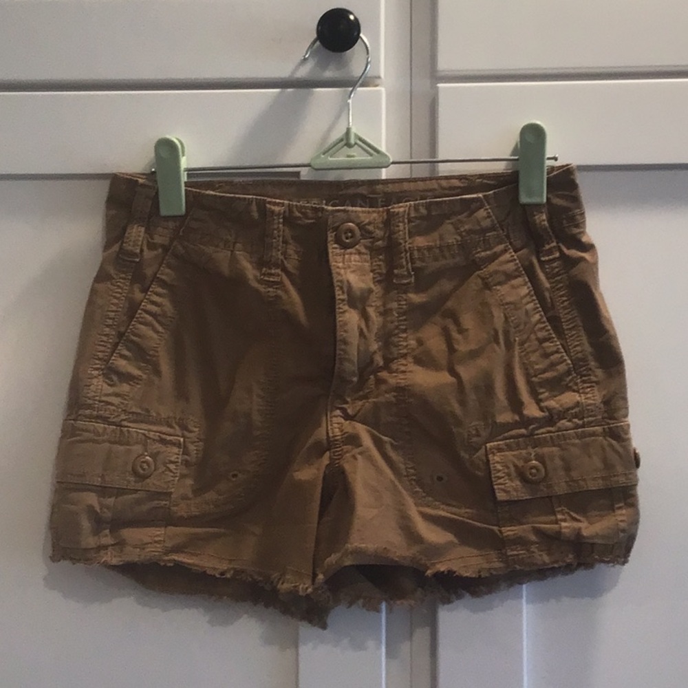 American Eagle Carmel 90’s Boyfriend Shorts